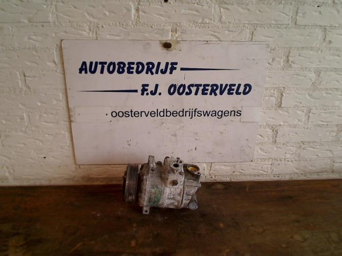 Gebruikte Aircopomp Volkswagen Golf V (1K1) 1.9 TDI Prijs € 40,00 Margeregeling aangeboden door VW Parts Dronten