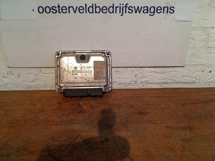 Gebruikte Boordcomputer Volkswagen Lupo (6X1) 1.0 MPi 50 Prijs € 60,00 Margeregeling aangeboden door VW Parts Dronten