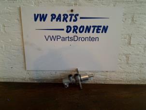 Gebruikte Hoofdremcilinder Audi A8 (D3) 4.0 TDI V8 32V Quattro Prijs op aanvraag aangeboden door VW Parts Dronten