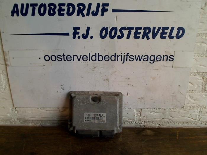 Gebruikte Boordcomputer Volkswagen New Beetle (9C1/9G1) 2.0 Prijs € 75,00 Margeregeling aangeboden door VW Parts Dronten