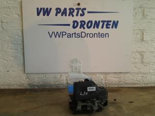 Gebruikte Cilinderslot Portier links Volkswagen Caddy III (2KA,2KH,2CA,2CH) 1.6 TDI 16V Prijs € 35,00 Margeregeling aangeboden door VW Parts Dronten