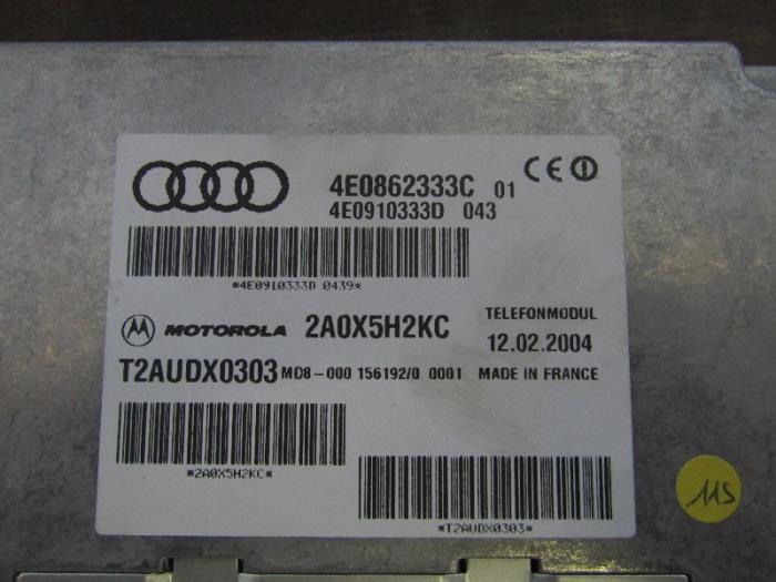 Module Telefoon van een Audi A8 (D3) 4.0 TDI V8 32V Quattro 2003