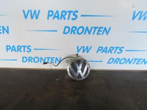 Gebruikte Handgreep Achterklep Volkswagen Phaeton (3D) 4.2 V8 40V 4Motion Prijs € 65,00 Margeregeling aangeboden door VW Parts Dronten