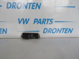 Gebruikte Antenne Audi A4 (B8) 2.0 TDI 16V Prijs € 25,00 Margeregeling aangeboden door VW Parts Dronten