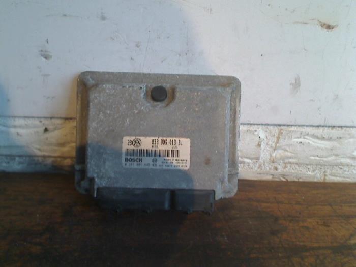Gebruikte Boordcomputer Volkswagen Bora (1J2) 1.9 TDI 90 Prijs € 55,00 Margeregeling aangeboden door VW Parts Dronten
