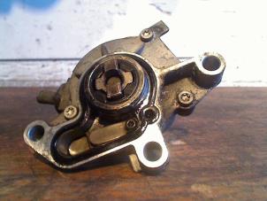 Gebruikte Opvoerpomp Volkswagen Bora (1J2) 1.9 TDI 90 Prijs € 40,00 Margeregeling aangeboden door VW Parts Dronten