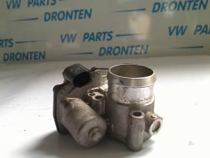 Gebruikte Gasklephuis Ford Focus 3 Wagon 1.0 Ti-VCT EcoBoost 12V 100 Prijs € 22,50 Margeregeling aangeboden door VW Parts Dronten