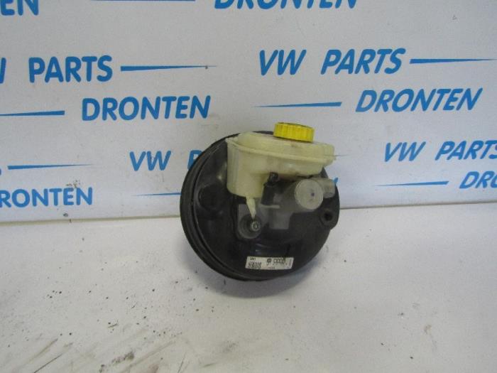 Gebruikte Rembekrachtiger Volkswagen Phaeton (3D) 4.2 V8 40V 4Motion Prijs € 50,00 Margeregeling aangeboden door VW Parts Dronten