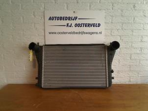 Gebruikte Intercooler Volkswagen Passat Variant (365) 1.4 TSI 16V MultiFuel Prijs € 30,00 Margeregeling aangeboden door VW Parts Dronten