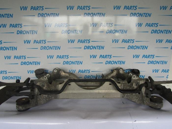 Gebruikte Subframe Audi RS 6 Avant (C5) RS6 4.2 V8 40V Biturbo Prijs € 275,00 Margeregeling aangeboden door VW Parts Dronten