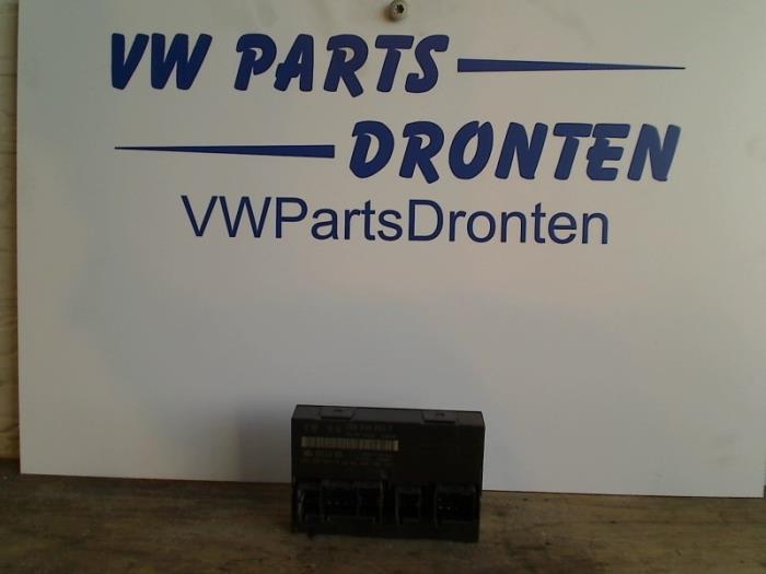 Gebruikte Computer Diversen Volkswagen Caddy III (2KA,2KH,2CA,2CH) 1.9 TDI Prijs op aanvraag aangeboden door VW Parts Dronten