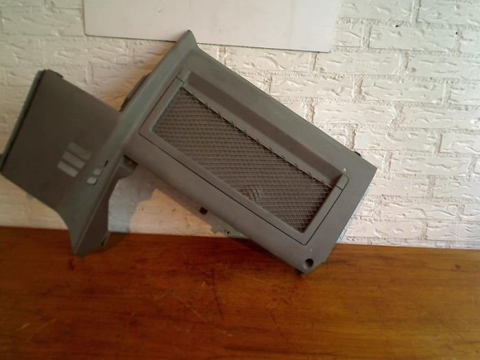 Gebruikte Diversen Volkswagen Transporter/Caravelle T5 2.5 TDi Prijs € 25,00 Margeregeling aangeboden door VW Parts Dronten