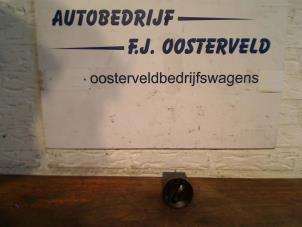 Gebruikte Schakelaar Volkswagen Polo IV (9N1/2/3) 1.4 16V Prijs op aanvraag aangeboden door VW Parts Dronten