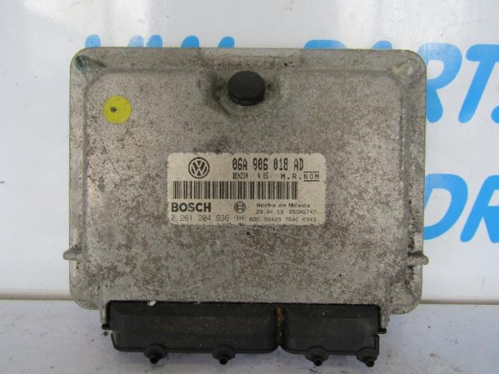 Boordcomputer van een Volkswagen New Beetle (9C1/9G1) 2.0 1999