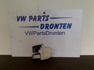 Gebruikte Raammechaniek 2Deurs rechts-voor Volkswagen Passat Variant (3C5) 2.0 TDI 16V 170 Prijs € 35,00 Margeregeling aangeboden door VW Parts Dronten
