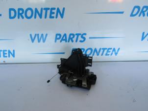 Gebruikte Portierslot Mechaniek 4Deurs rechts-voor Volkswagen Lupo (6X1) 1.0 MPi 50 Prijs € 15,00 Margeregeling aangeboden door VW Parts Dronten