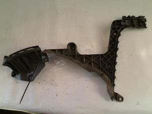 Gebruikte Bumper Schokdemper achter Audi A3 Sportback (8PA) 1.4 TFSI 16V Prijs € 7,50 Margeregeling aangeboden door VW Parts Dronten