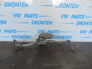 Gebruikte Ruitenwis Mechaniek Audi A4 (B6) 2.0 20V Prijs € 35,00 Margeregeling aangeboden door VW Parts Dronten