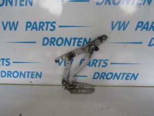 Gebruikte Scharnier Achterklep Audi A5 Cabrio (8F7) 2.0 TFSI 16V Prijs € 25,00 Margeregeling aangeboden door VW Parts Dronten