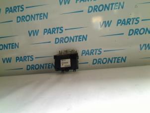 Gebruikte Boordcomputer Volkswagen Polo III (6N1) 1.6i 75 Prijs € 40,00 Margeregeling aangeboden door VW Parts Dronten