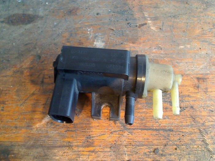 Gebruikte Overdrukklep Turbo Seat Leon (1P1) 2.0 TDI DPF Prijs € 10,00 Margeregeling aangeboden door VW Parts Dronten