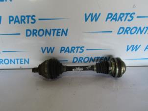 Gebruikte Homokineetas links-voor Volkswagen Golf VI (5K1) 2.0 GTI 16V Prijs € 45,00 Margeregeling aangeboden door VW Parts Dronten