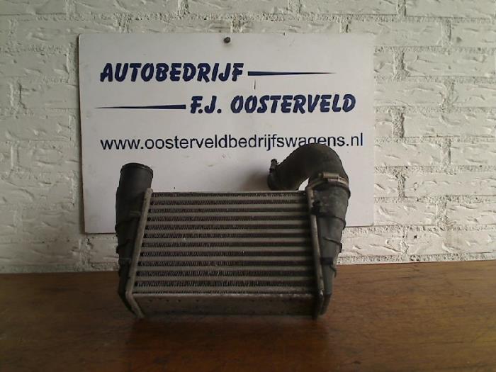 Gebruikte Intercooler Volkswagen Passat (3B2) 1.9 TDi 110 Prijs € 20,00 Margeregeling aangeboden door VW Parts Dronten