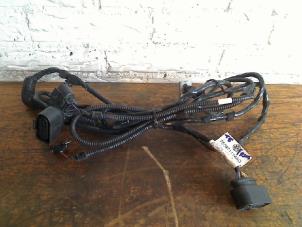 Gebruikte Bedrading Compleet Elektrisch Volkswagen Transporter/Caravelle T5 1.9 TDi Prijs € 35,00 Margeregeling aangeboden door VW Parts Dronten