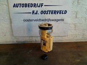 Gebruikte Brandstofpomp Mechanisch Volkswagen Transporter T5 2.0 TDI DRF Prijs € 70,00 Margeregeling aangeboden door VW Parts Dronten