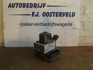 Gebruikte ABS Pomp Volkswagen Transporter T5 2.0 TDI DRF Prijs € 100,00 Margeregeling aangeboden door VW Parts Dronten