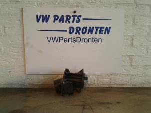 Gebruikte Luchthoeveelheidsmeter Audi A8 (D3) 4.0 TDI V8 32V Quattro Prijs € 25,00 Margeregeling aangeboden door VW Parts Dronten