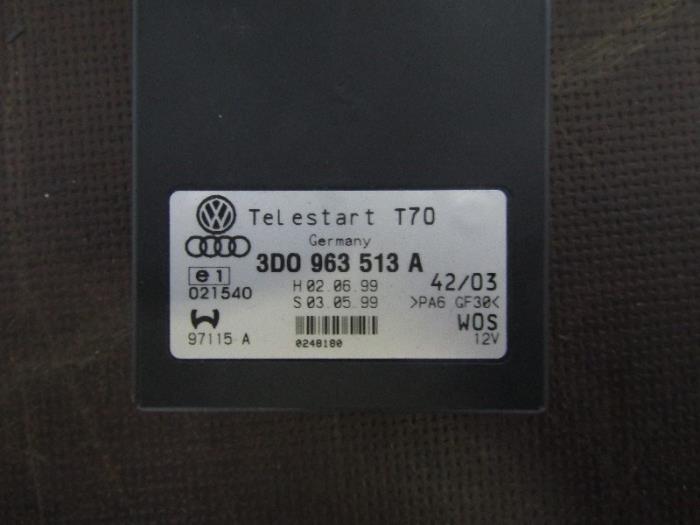 AAC Unit Computerkachel van een Audi A8 (D3) 4.0 TDI V8 32V Quattro 2003