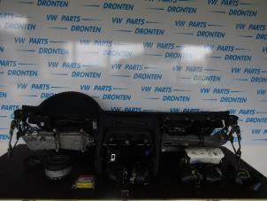 Gebruikte Airbag set Audi A8 (D3) 4.0 TDI V8 32V Quattro Prijs € 400,00 Margeregeling aangeboden door VW Parts Dronten