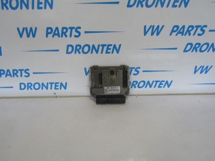 Gebruikte Boordcomputer Volkswagen Golf Plus (5M1/1KP) 1.9 TDI 105 Prijs € 100,00 Margeregeling aangeboden door VW Parts Dronten