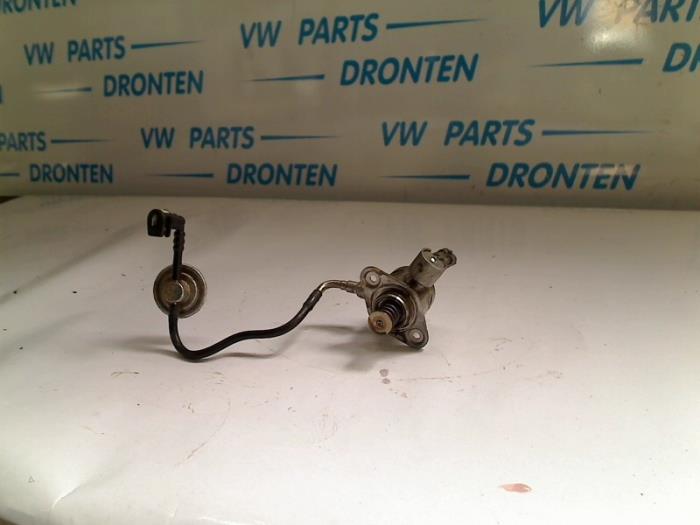 Gebruikte Hogedrukpomp Ford Focus 3 Wagon 1.0 Ti-VCT EcoBoost 12V 100 Prijs € 75,00 Margeregeling aangeboden door VW Parts Dronten