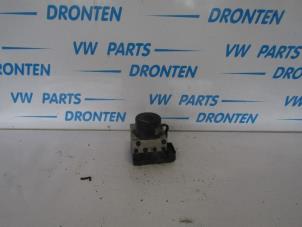 Gebruikte ABS Pomp Volkswagen Polo III (6N2) 1.4 Prijs € 50,00 Margeregeling aangeboden door VW Parts Dronten
