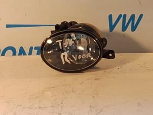 Gebruikte Mistlamp rechts-voor Volkswagen Transporter T5 2.0 TDI DRF Prijs € 30,25 Inclusief btw aangeboden door VW Parts Dronten