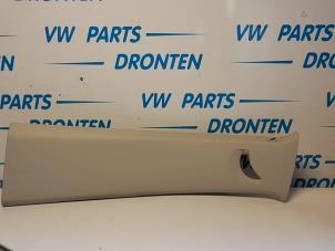 Gebruikte Stijlbekleding midden-links Volkswagen Up! (121) 1.0 12V 60 Prijs € 12,50 Margeregeling aangeboden door VW Parts Dronten