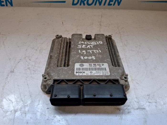 Gebruikte Boordcomputer Seat Altea (5P1) 1.9 TDI Prijs € 75,00 Margeregeling aangeboden door VW Parts Dronten