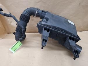 Gebruikte Luchtfilterhuis Volkswagen Crafter 2.0 TDI 16V Prijs € 45,00 Margeregeling aangeboden door VW Parts Dronten