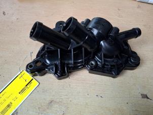 Gebruikte Thermostaathuis Volkswagen Crafter (SY) 2.0 TDI FWD Prijs € 70,00 Margeregeling aangeboden door VW Parts Dronten