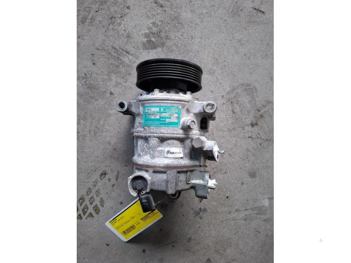 Gebruikte Pomp Airco Volkswagen Golf VII Variant (AUVV) 1.2 TSI BlueMotion 16V Prijs € 80,00 Margeregeling aangeboden door VW Parts Dronten