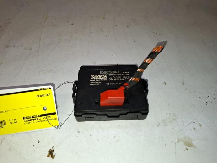 Gebruikte Computer Diversen Volkswagen Golf VII Variant (AUVV) 1.2 TSI BlueMotion 16V Prijs € 50,00 Margeregeling aangeboden door VW Parts Dronten