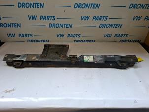 Gebruikte Slotplaat voor Volkswagen Transporter T4 2.5 TDI Prijs € 30,00 Margeregeling aangeboden door VW Parts Dronten