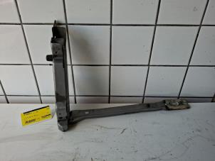 Gebruikte Frontpaneel Volkswagen Transporter T4 2.5 TDI Prijs € 30,00 Margeregeling aangeboden door VW Parts Dronten