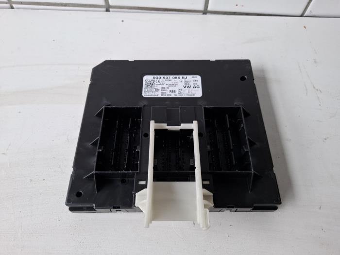 Gebruikte Computer Body Control Volkswagen Golf Sportsvan (AUVS) 1.5 TSI Evo BlueMotion 16V Prijs € 95,00 Margeregeling aangeboden door VW Parts Dronten