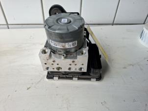 Gebruikte ABS Pomp Volkswagen Golf Sportsvan (AUVS) 1.5 TSI Evo BlueMotion 16V Prijs € 150,00 Margeregeling aangeboden door VW Parts Dronten