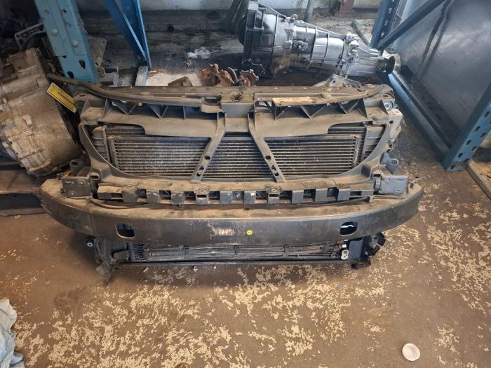 Gebruikte Frontpaneel Volkswagen Phaeton (3D) 6.0 W12 48V 4Motion Prijs € 200,00 Margeregeling aangeboden door VW Parts Dronten
