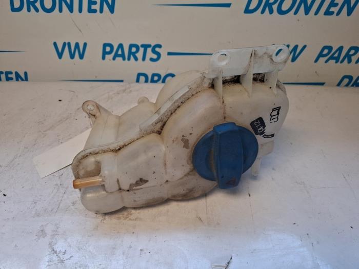 Gebruikte Expansievat Audi A8 (D3) 3.7 V8 40V Quattro Prijs € 20,00 Margeregeling aangeboden door VW Parts Dronten