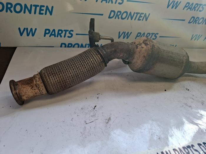 Voorpijp + katalysator van een Volkswagen Caddy IV 2.0 TDI 102 2015